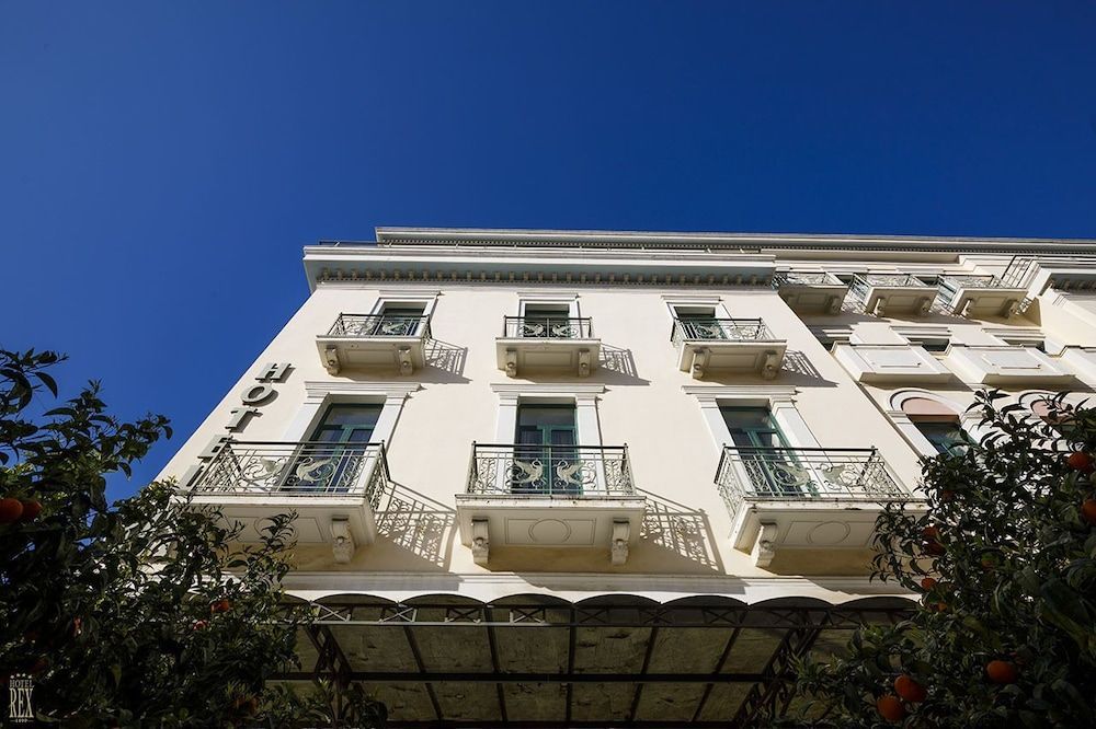 Rex Hotel 1