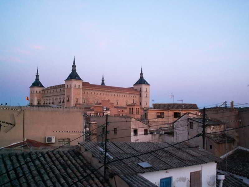 Oasis Backpackers' Toledo 2