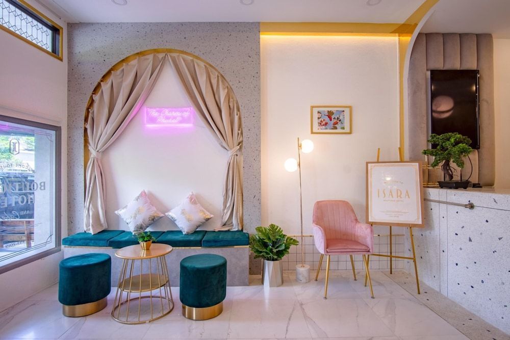 Isara Boutique Hotel and Cafe 2