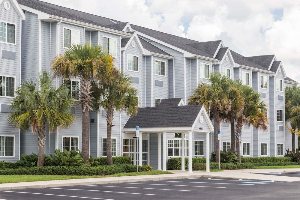 Microtel Inn & Suites by Wyndham Spring Hill/Weeki Wachee 1