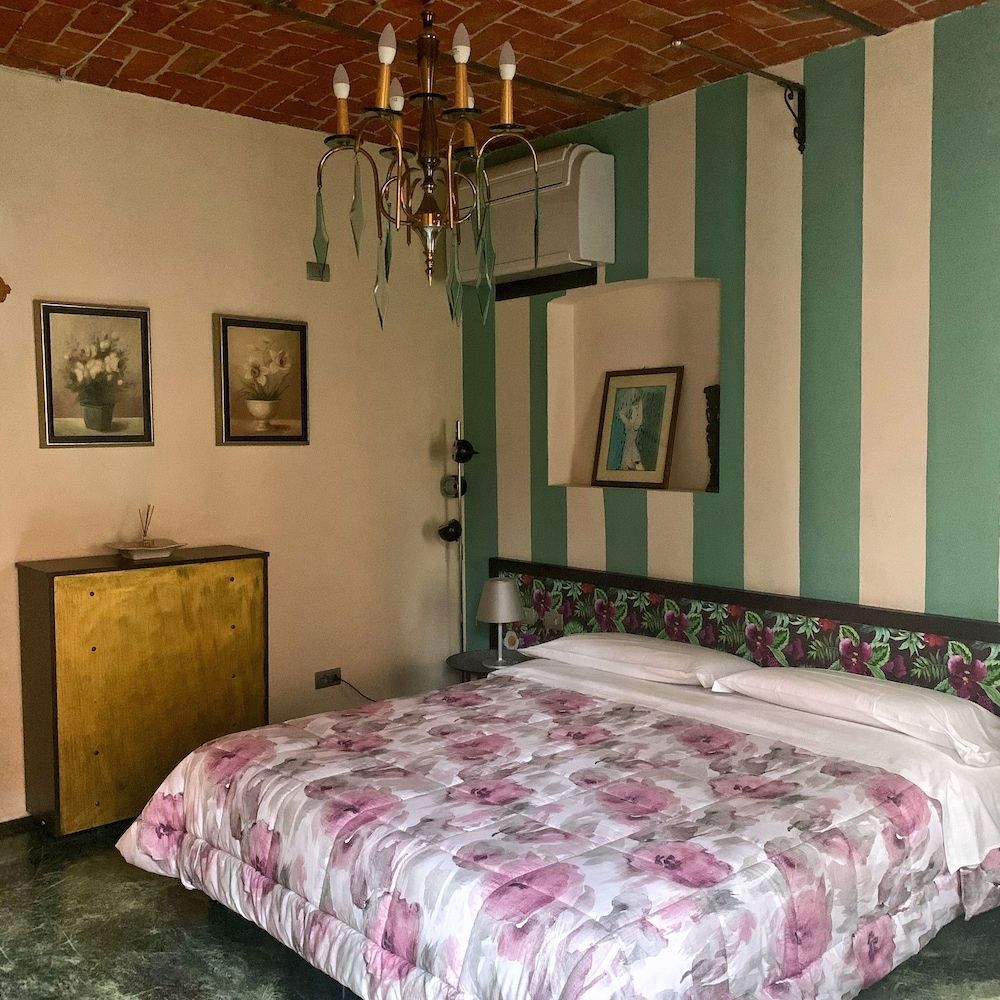 Cortiletto d'Alba camere con ristorante 2