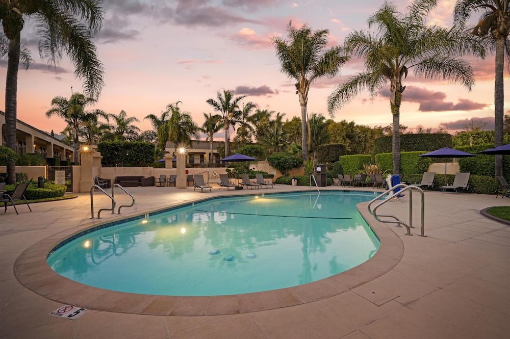 Best Western Plus South Coast Inn 1