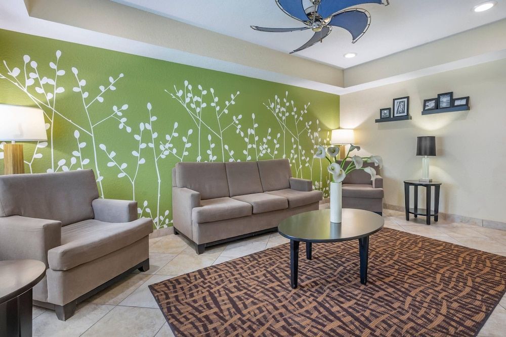 Sleep Inn & Suites Port Charlotte-Punta Gorda 2