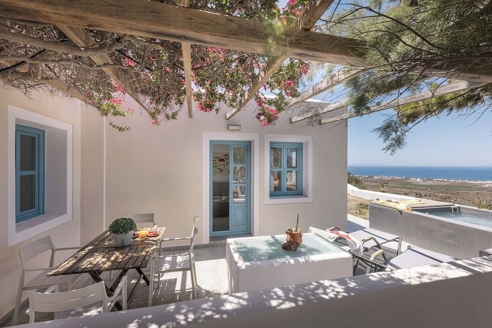 GTK Santorini Oia Sunset Villas 1