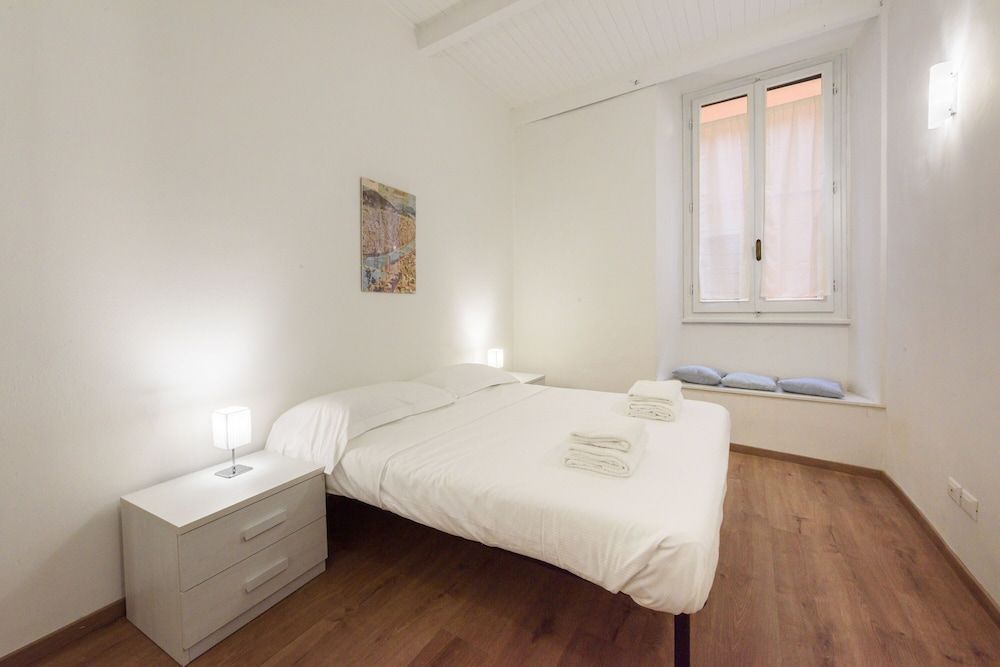 Uffizi 3 bedrooms by Mmega 2