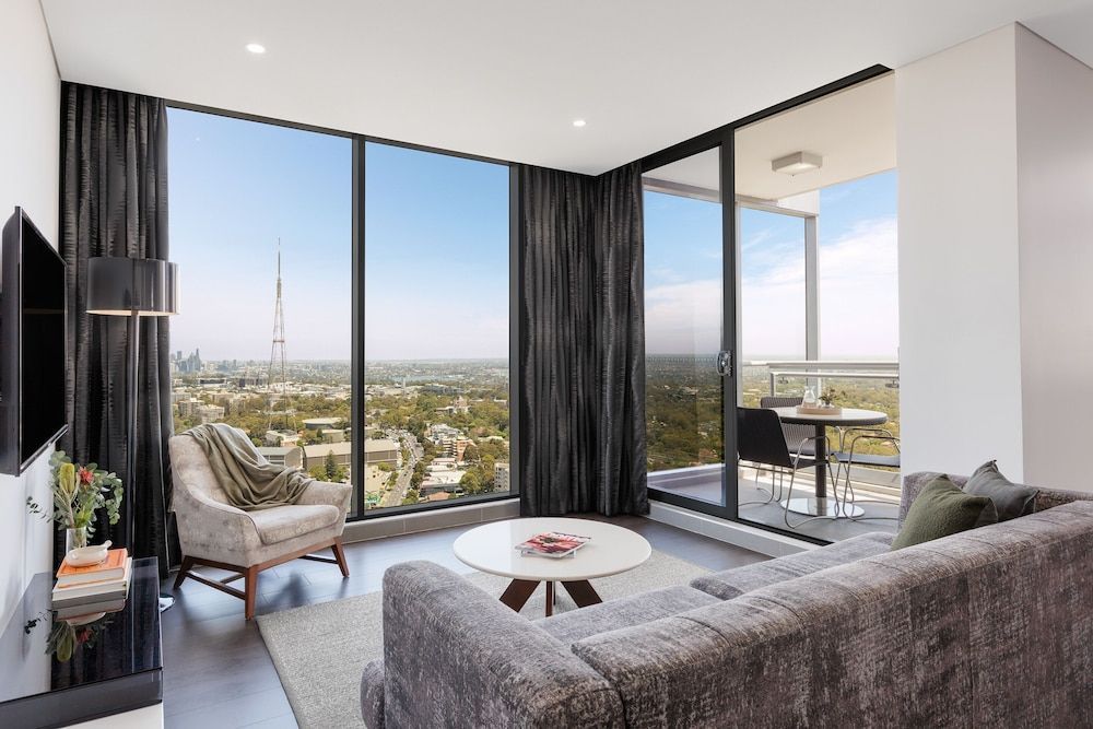 Meriton Suites Chatswood 1