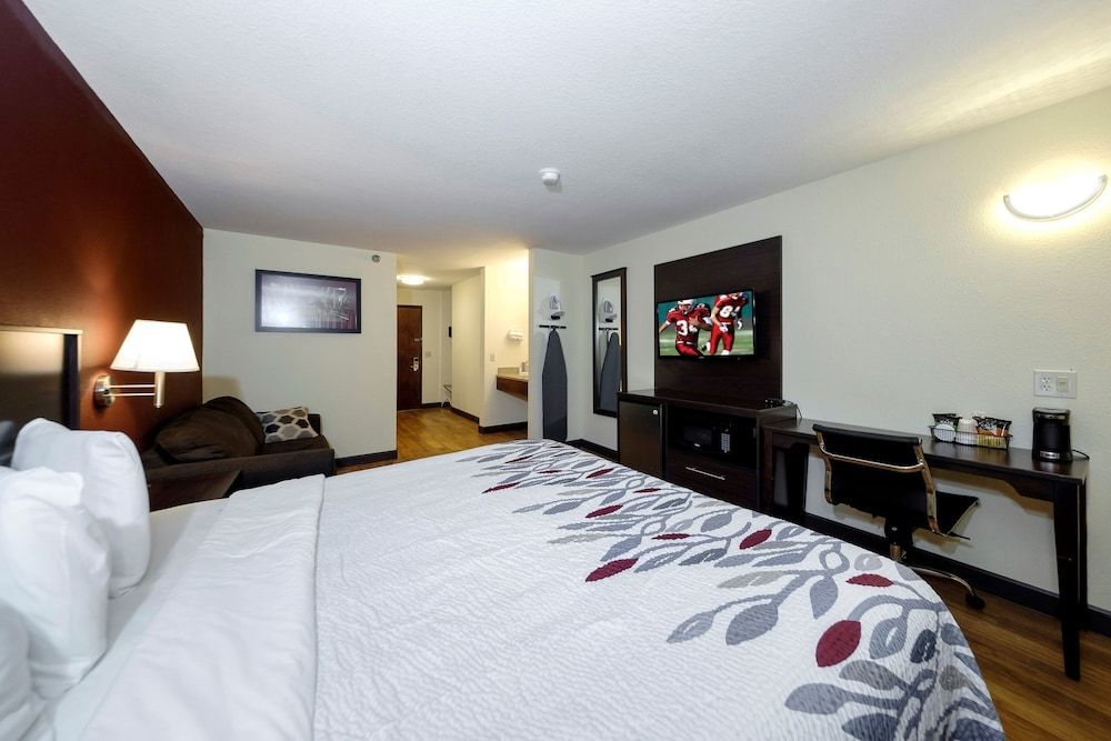 Red Roof Inn Osage Beach - Lake of the Ozarks 1