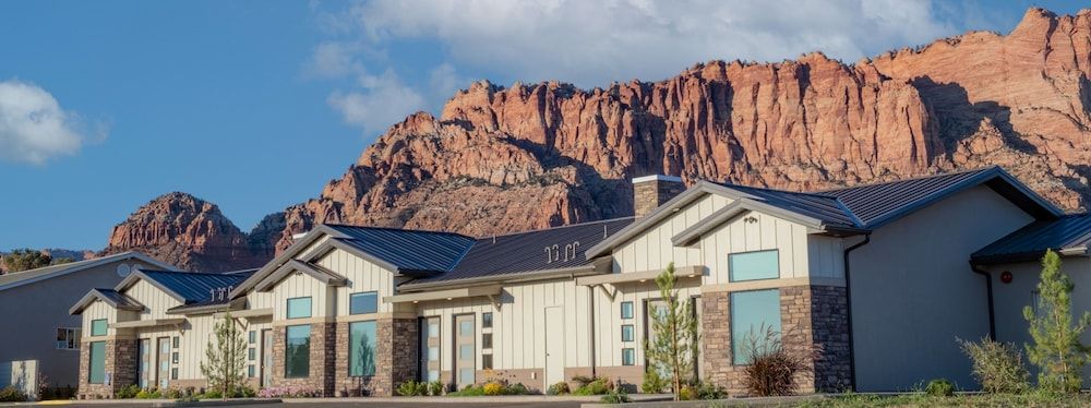 South Zion Inn and Suites 1