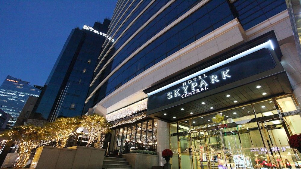 Hotel Skypark Central Myeongdong 1
