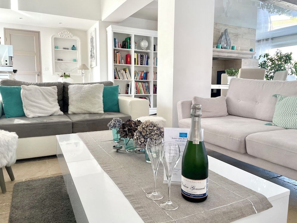 Villa de la Croix - Maison d'hôtes à 4 minutes de l'A26 avec parking 2