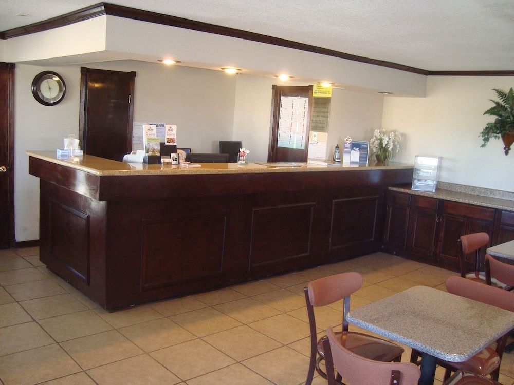 Navasota Inn 2