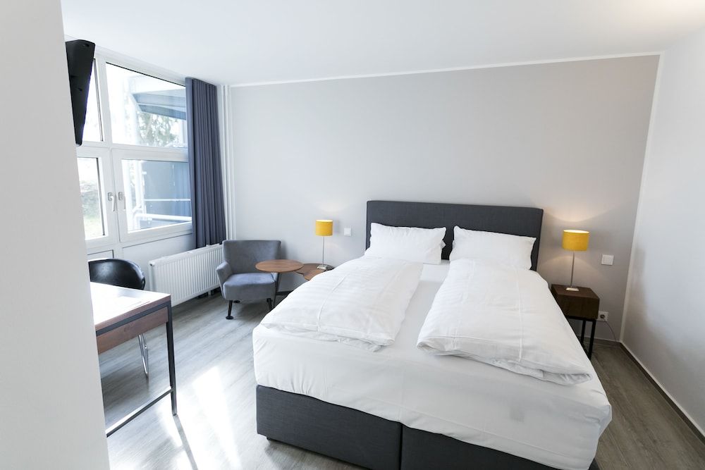 Wald & Golfhotel Lottental 1