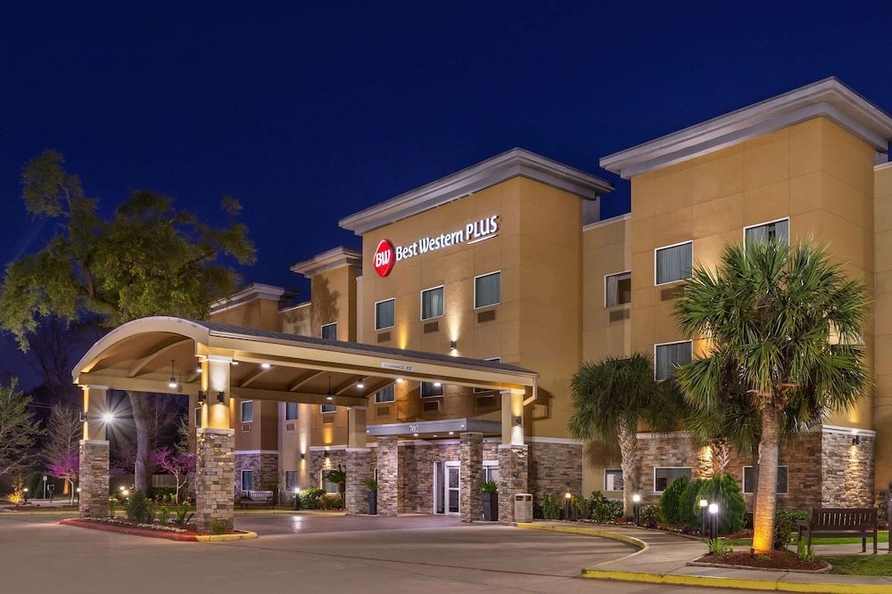 Best Western Plus Lake Jackson Inn & Suites 1