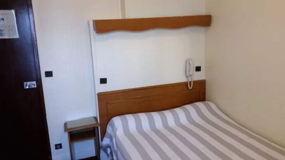 Hotel Paris Bercy 1