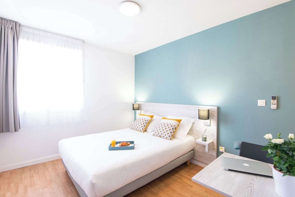 Comfort Aparthotel Aix Le Tholonet 2