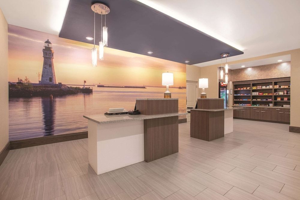 La Quinta by Wyndham Buffalo Amherst 2