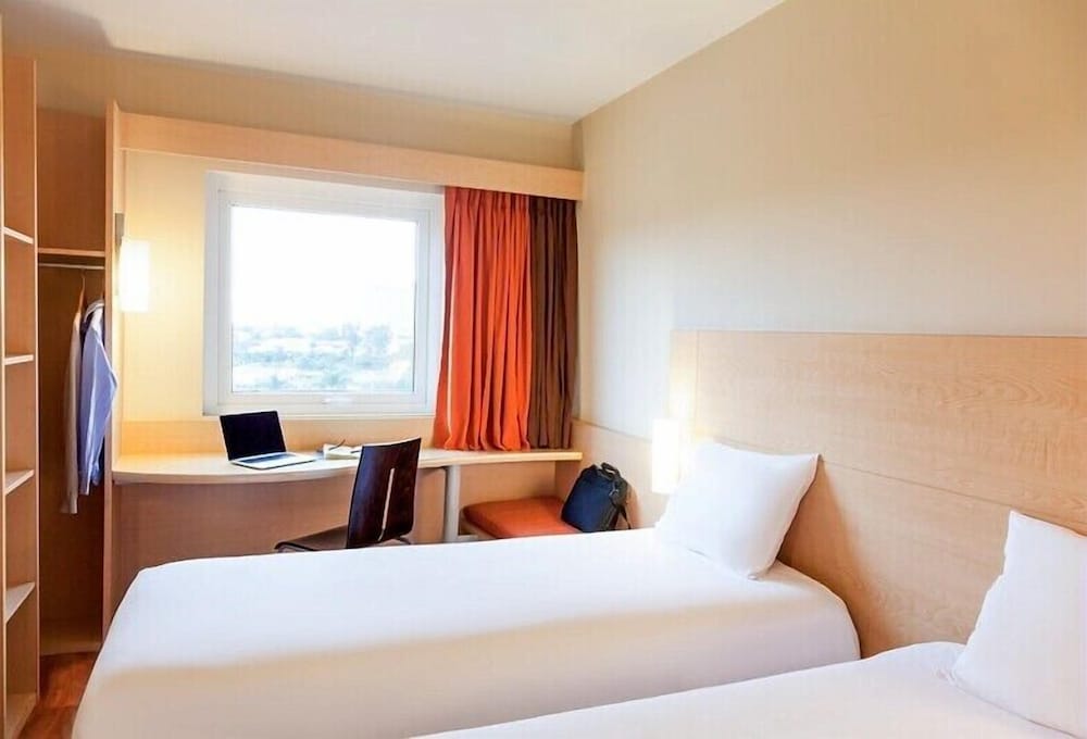 Ibis San Luis Potosi 2