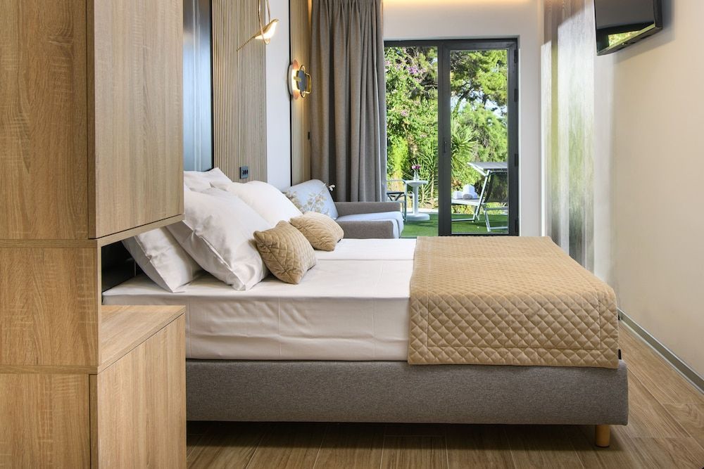 Via Mare Luxury Rooms 2