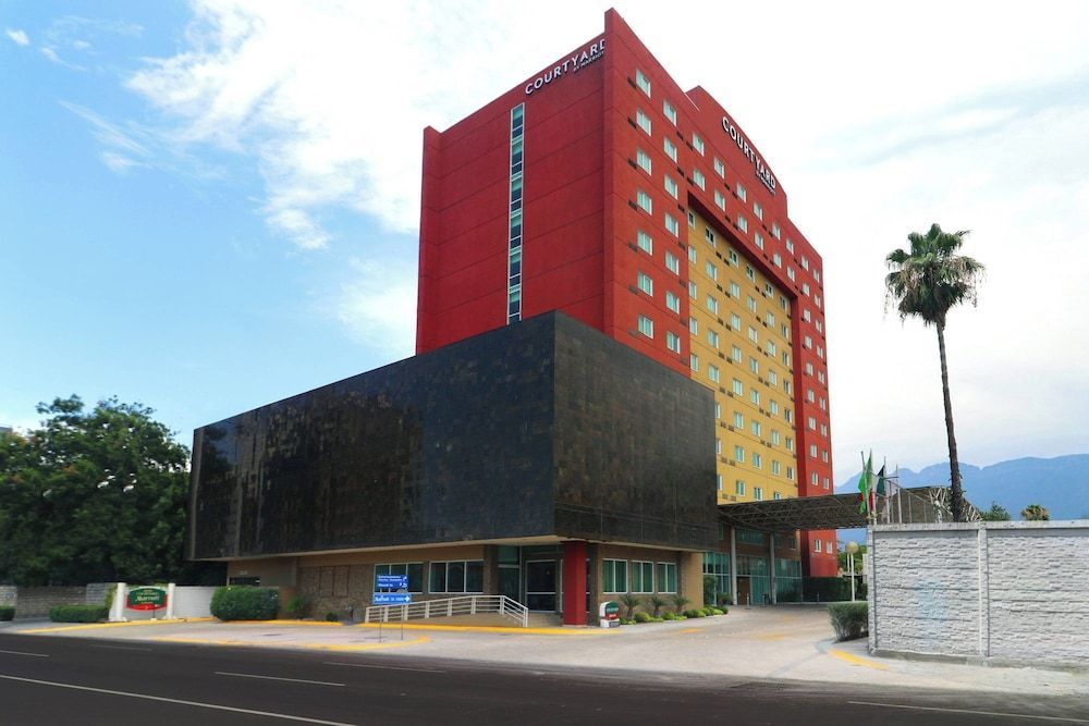 Courtyard Monterrey San Jeronimo 1