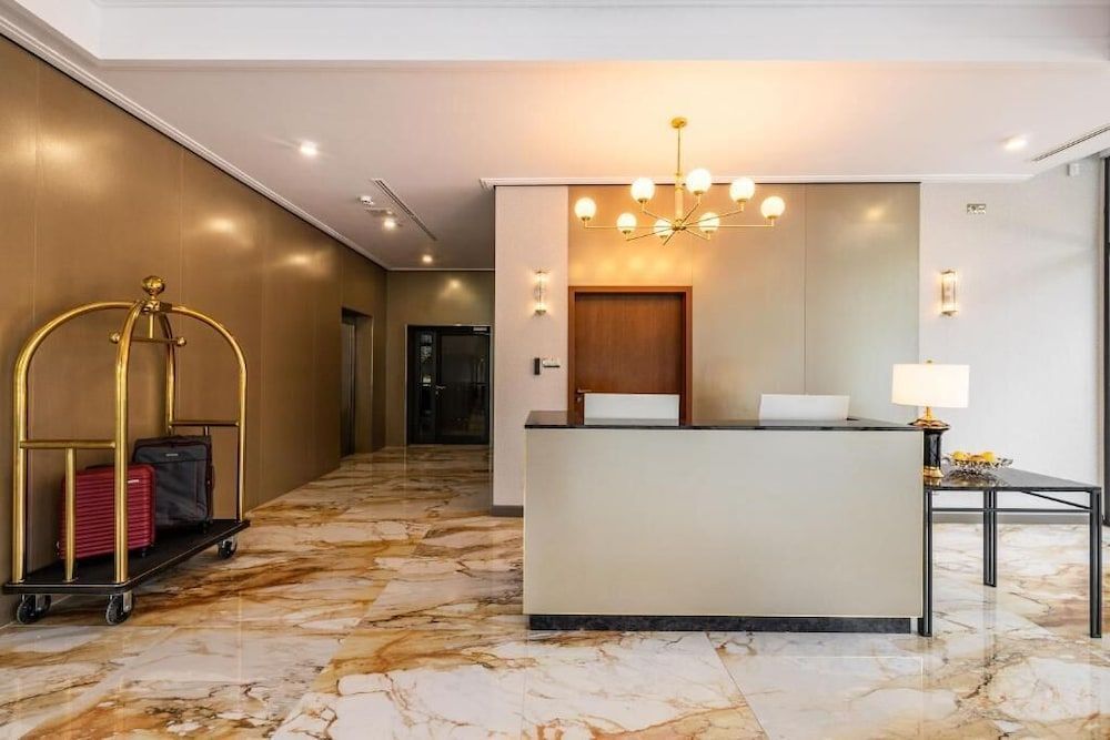 Hotel Opera 2