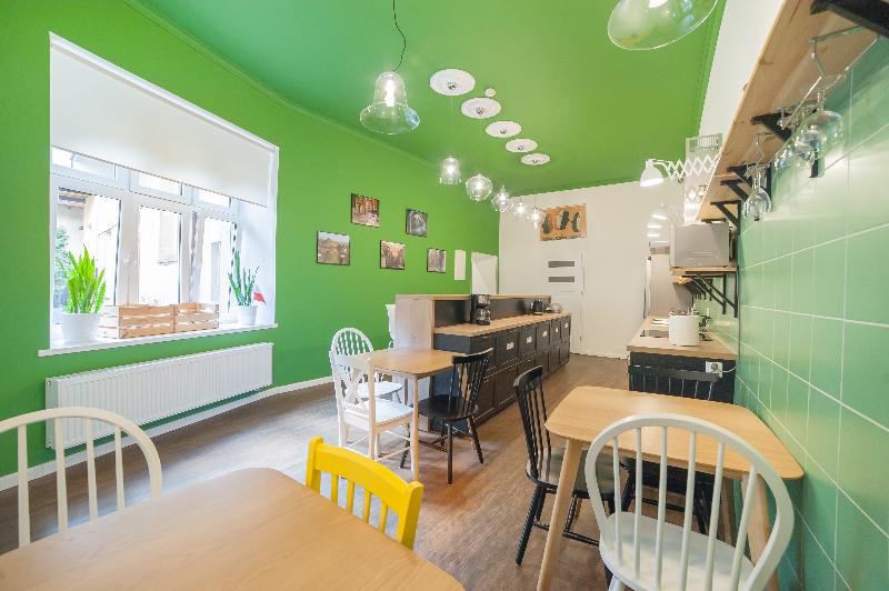 Dizzy Daisy Hostel 2
