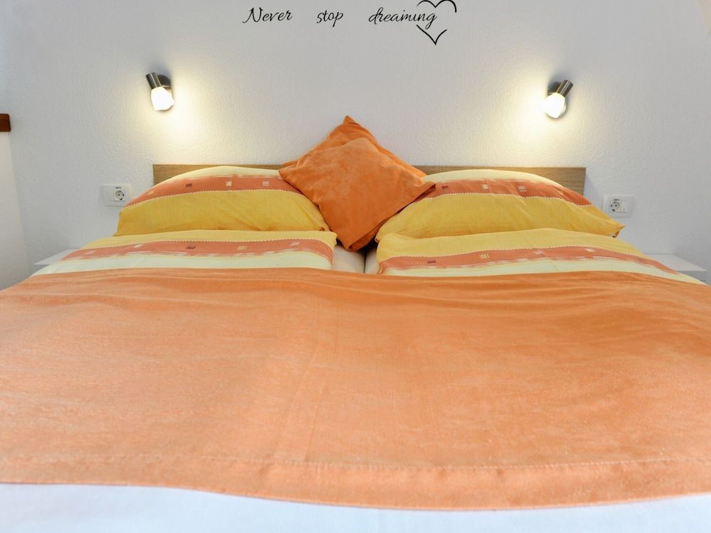 Boutique Apartment in Selište Drežnićko with Garden 2