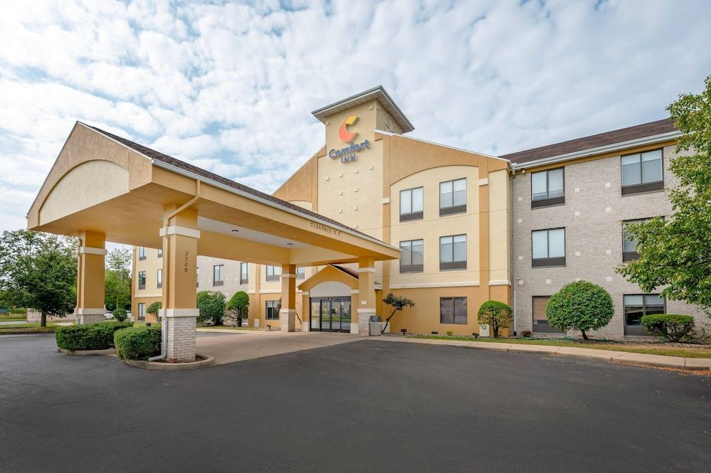 Comfort Inn Goshen 1