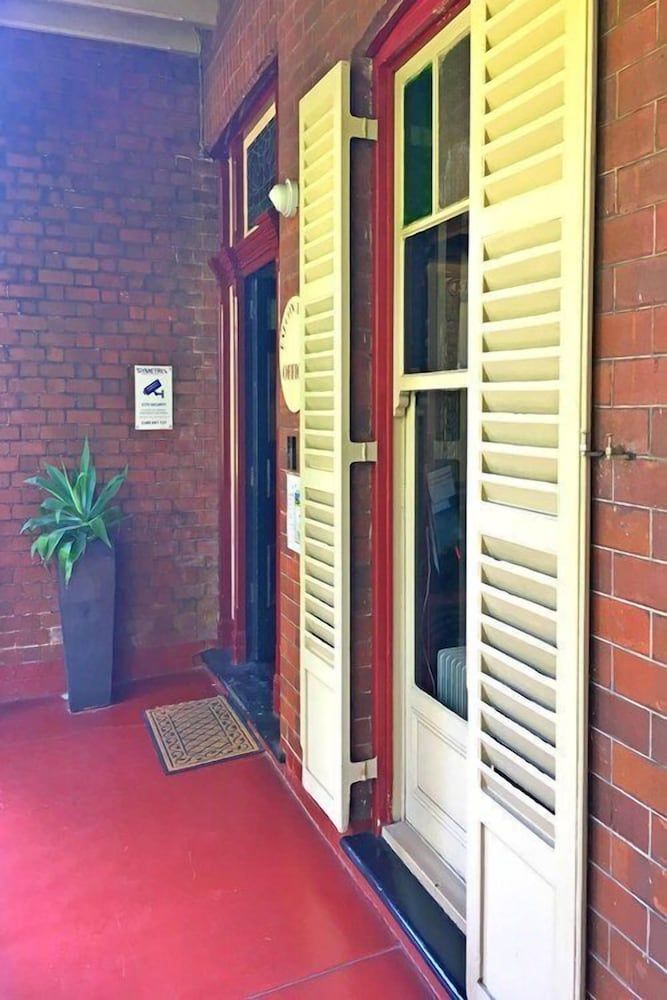 Falcon Lodge 2