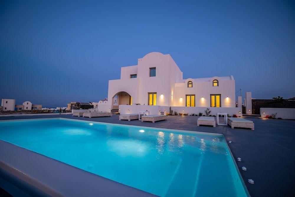 Bonsai Luxury Suites 1