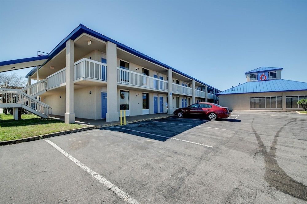 Motel 6 Jennings, LA 1