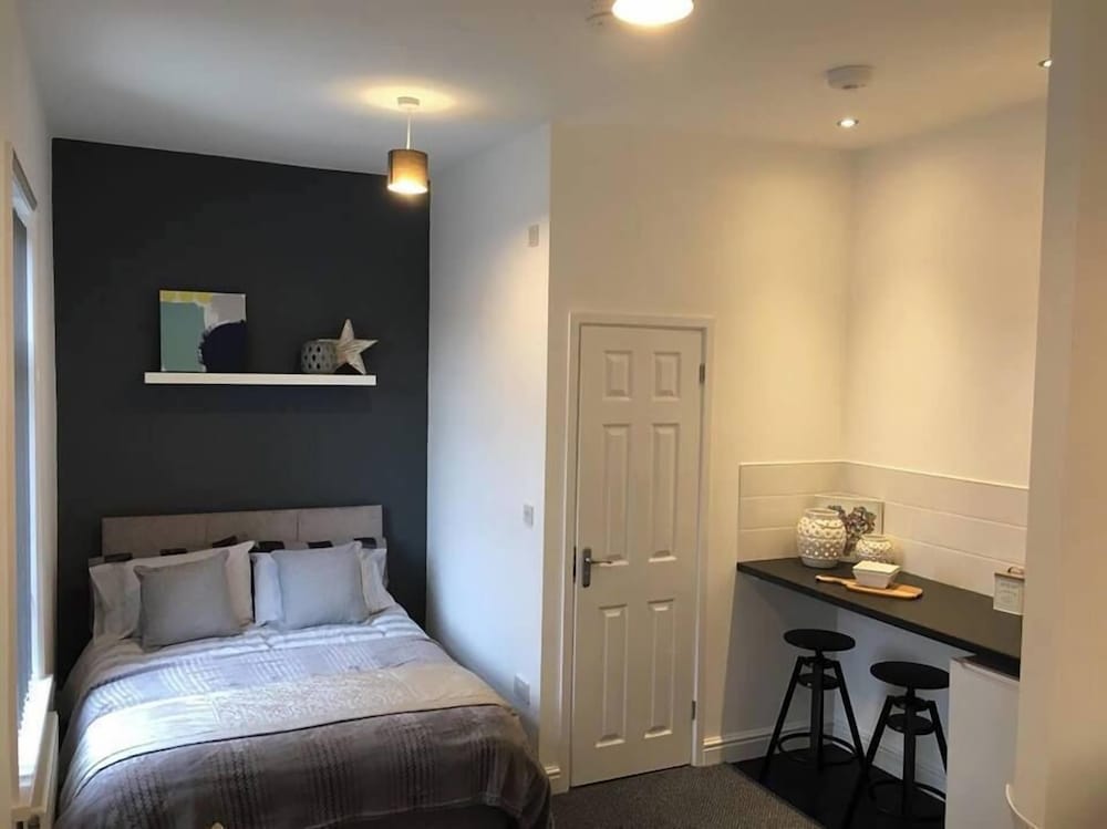 Townhouse @ Allen St - Stoke 1