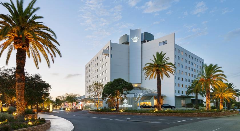Crown Promenade Perth 1