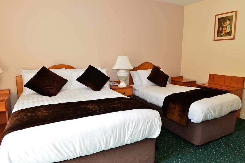 Murphy's Hotel 2