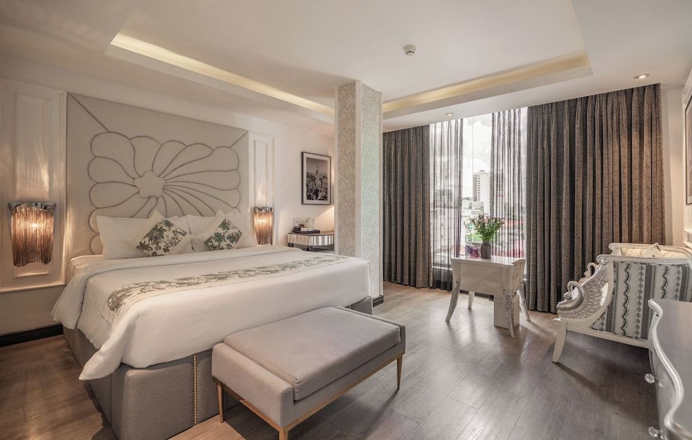 A&EM Saigon Hotel 1