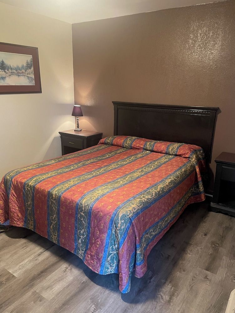 Colton Motel 1