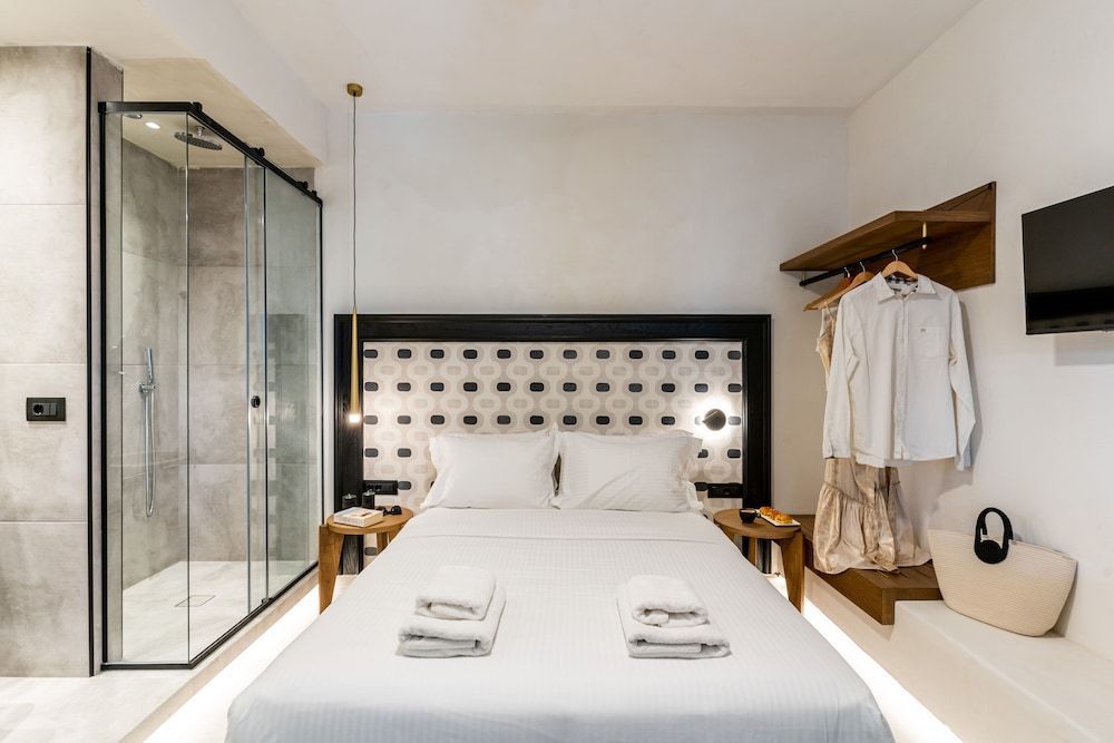 Amer Suites 1