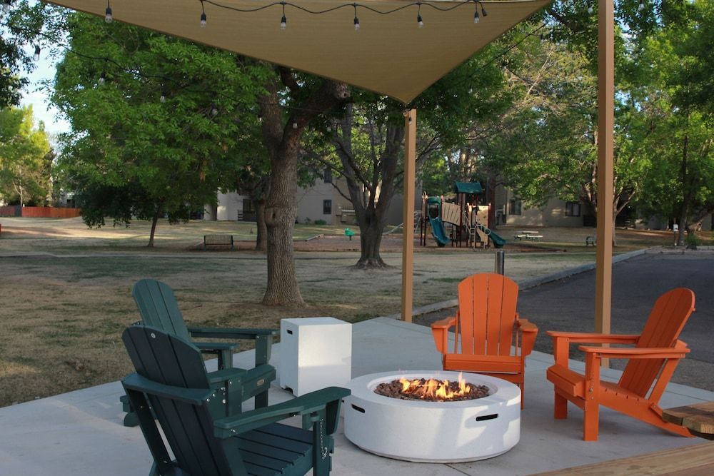 Boulder Twin Lakes Inn 1