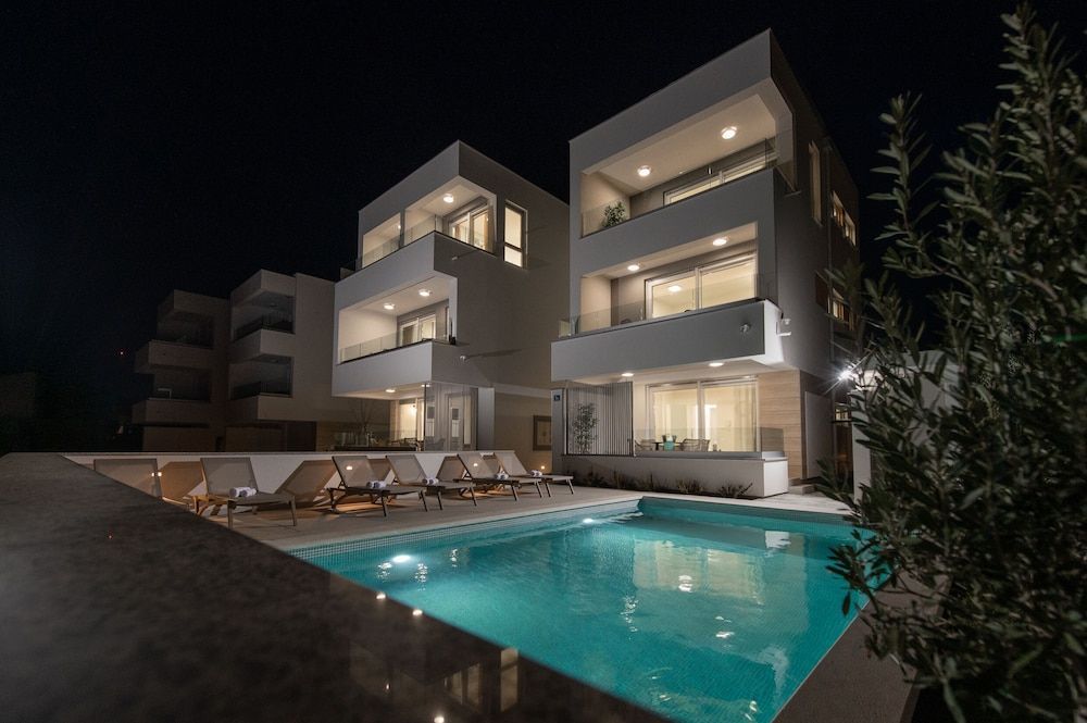 Apartments Mare B with pool 1
