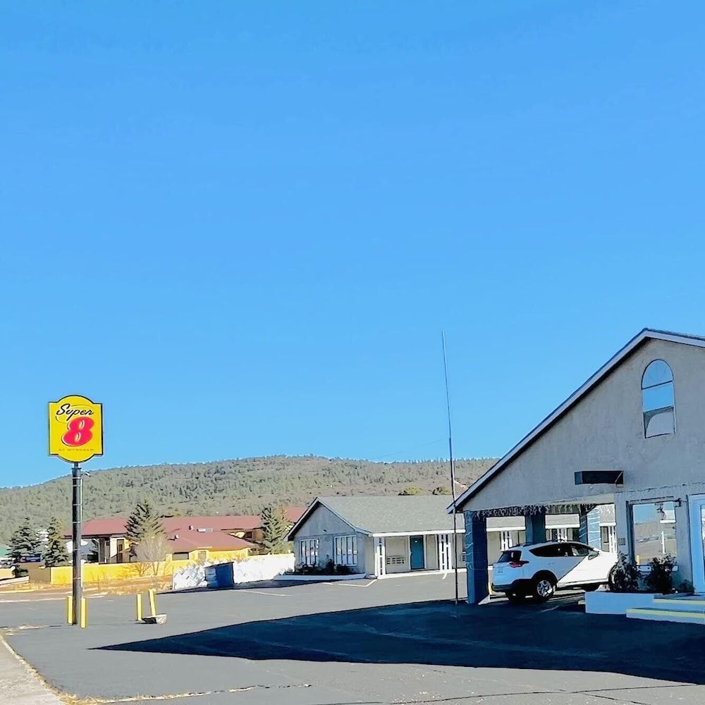 Super 8 by Wyndham Williams West Route 66 - Grand Canyon Area 1