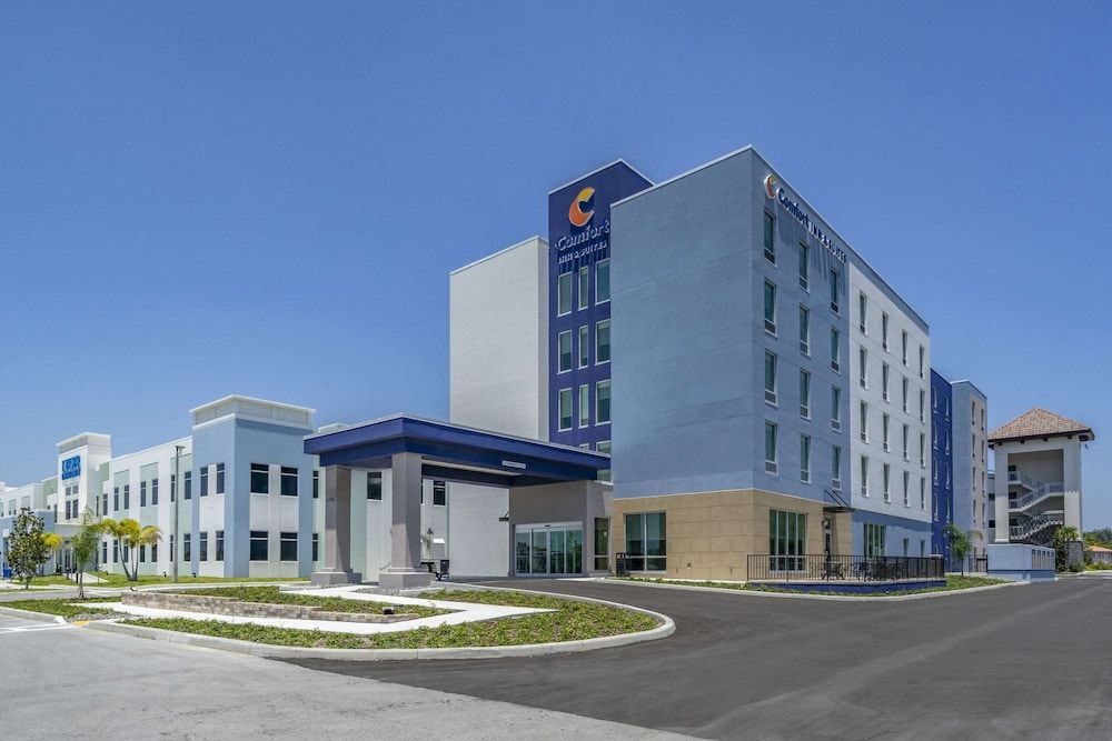 Comfort Inn & Suites New Port Richey Downtown District 1