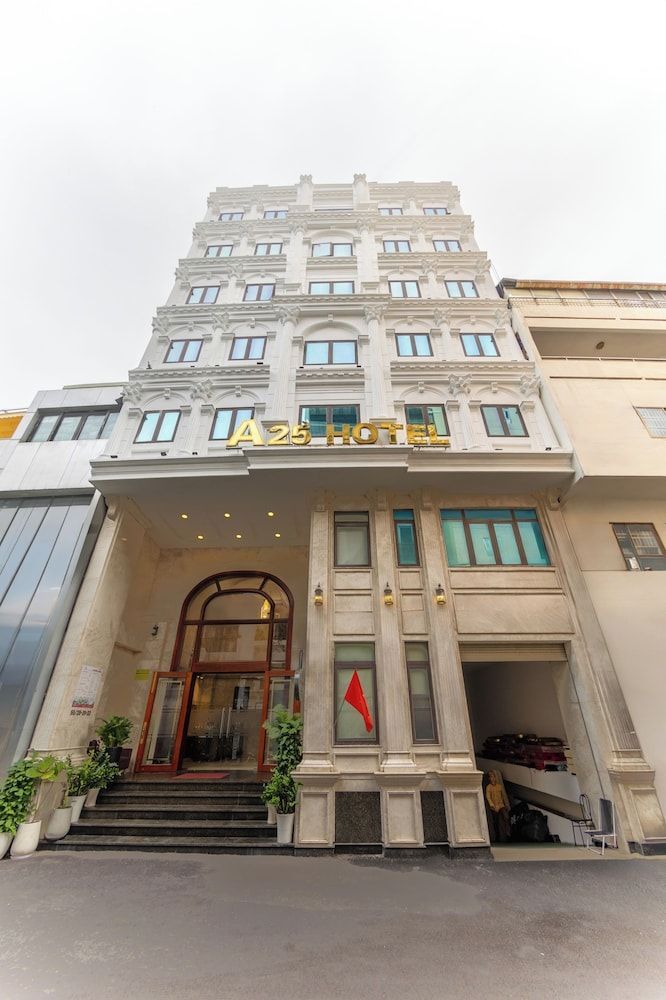 A25 Premium Hotel - 29 Lê Thị Hồng Gấm 1