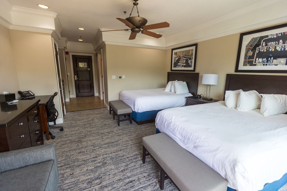 Camden on the Lake Resort 1