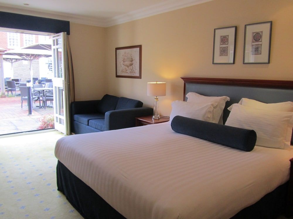 Manor Hotel Solihull, BW Signature Collection 2
