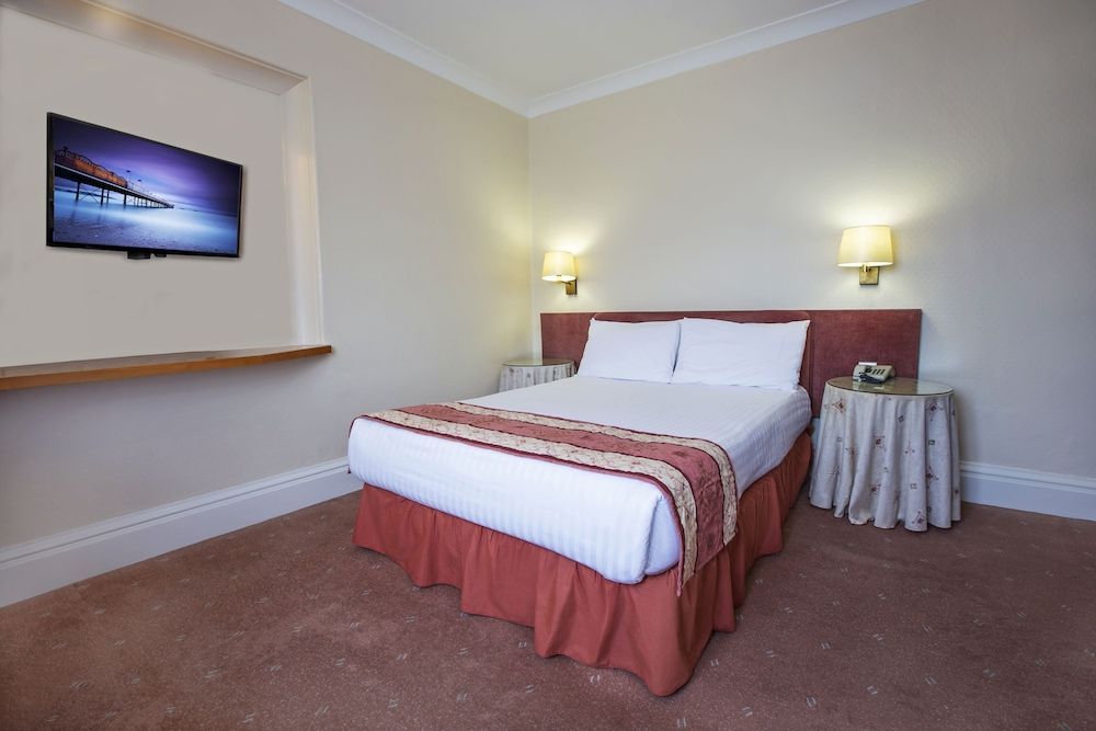 Livermead Cliff Hotel 2