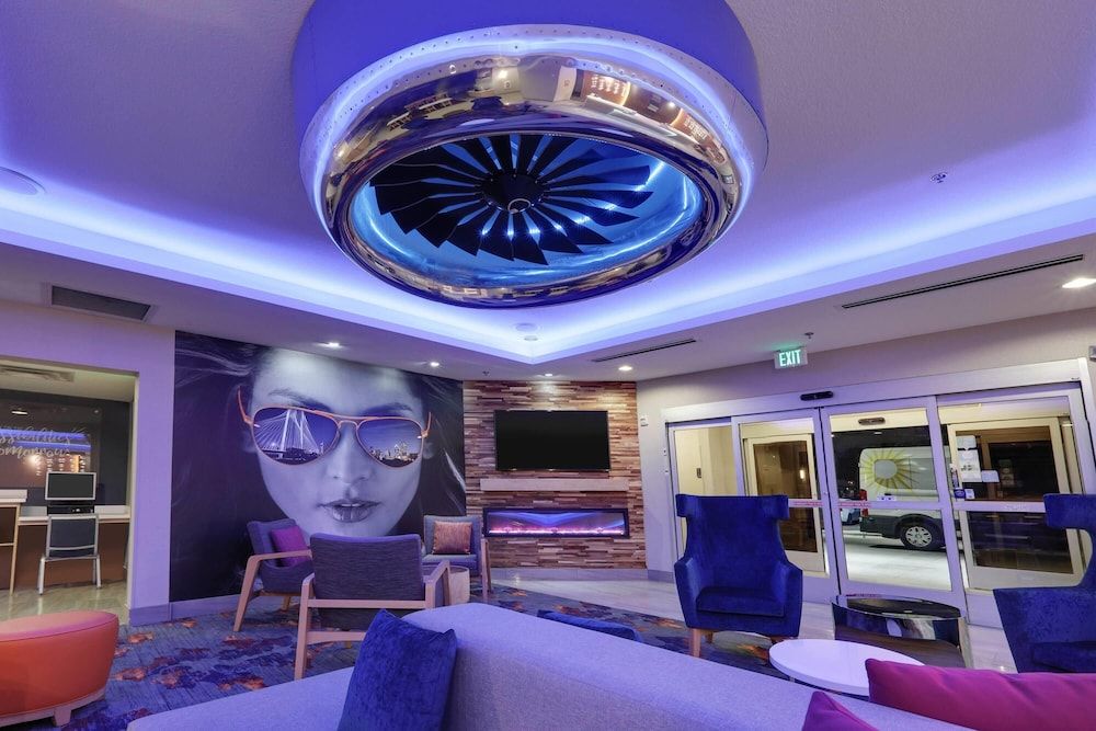 La Quinta by Wyndham Dallas Love Field 2