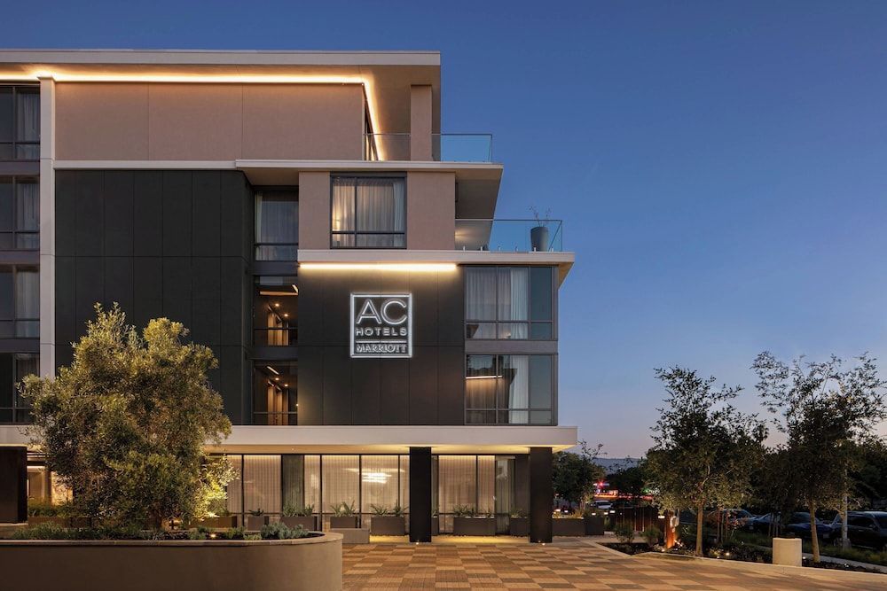 AC Hotel by Marriott Palo Alto 1