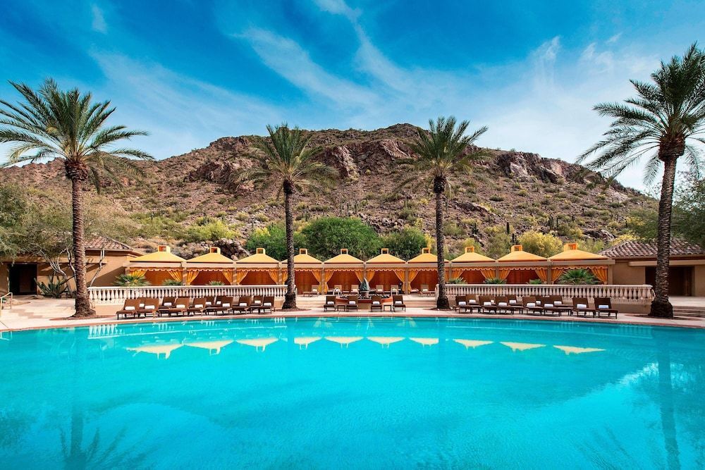 The Canyon Suites at The Phoenician, a Luxury Collection Resort, Scottsdale 1