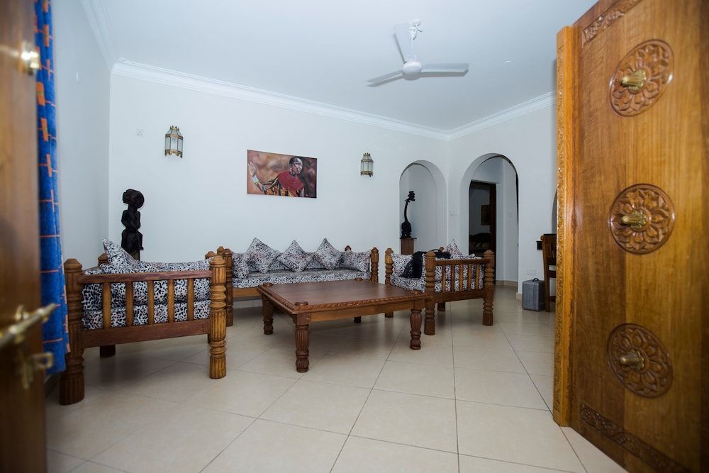 Diani Pearl 2