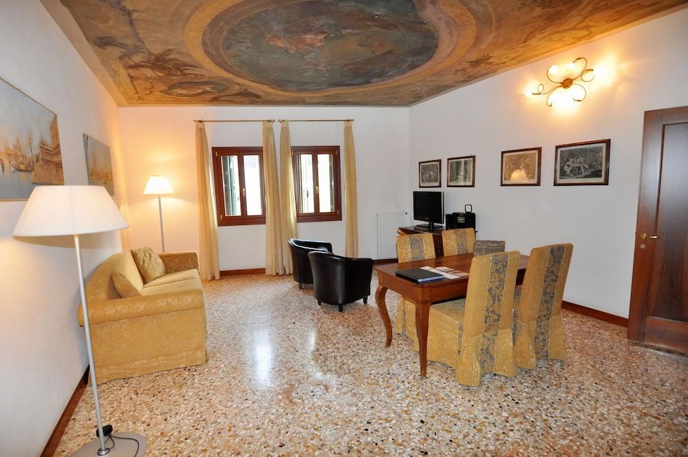 Casa Dei Pittori Venice Apartments 1