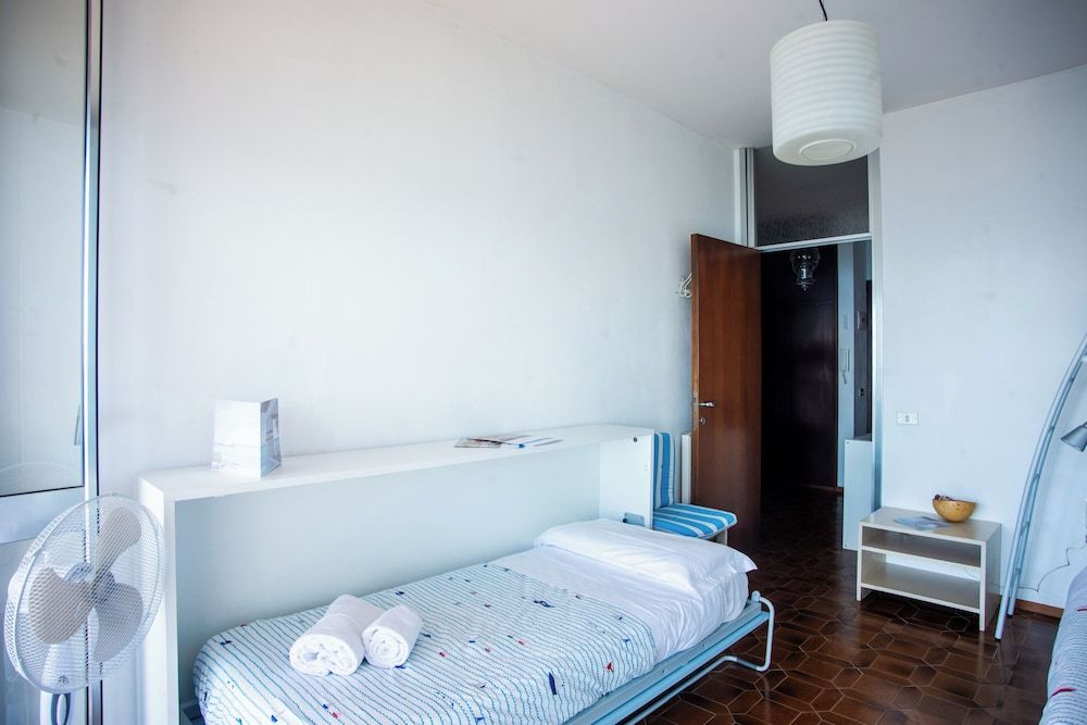 Sole Surf E Relax, Sea-view Balcony Apartment 2